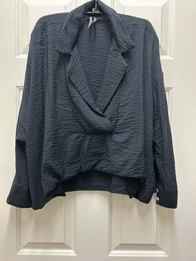 BEAUTIFUL Anthropologie Black Textured Draped Collar Blouse
